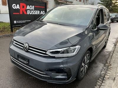 Grau Gebraucht 2024 VW Touran Highline Van / Kleinbus | CHF 37’900 (Teuer)