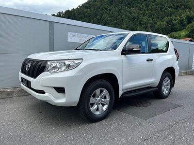Weiss Gebraucht 2023 Toyota Land Cruiser Active SUV | CHF 61’900 (Guter Preis)