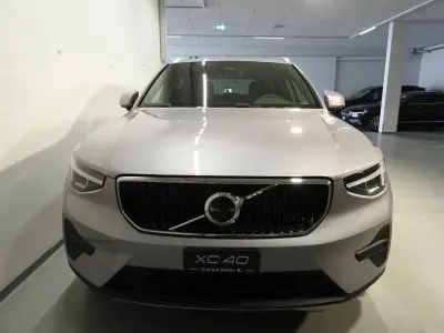 Neu (2026) Volvo XC40 Core 177 PS | Etwas zu teuer
