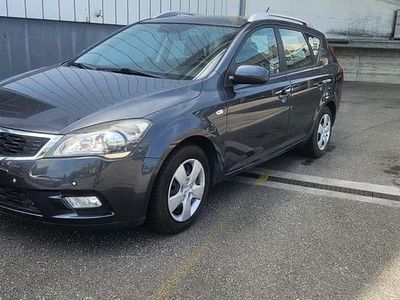 Gebraucht 2011 Kia Ceed Style Kleinwagen | CHF 4’600 (Fairer Preis)
