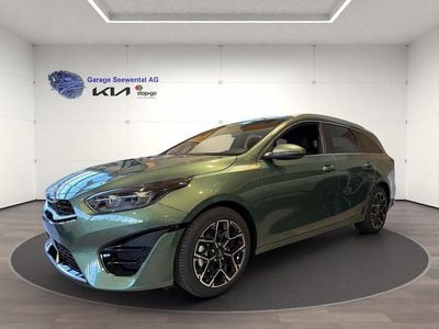 Neu Kia Ceed Sportswagon GT-Line 140 PS (102 kW) 2026 Grün Kombi