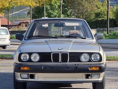 Gebraucht BMW 318 113 PS (83 kW) 1989 Limousine