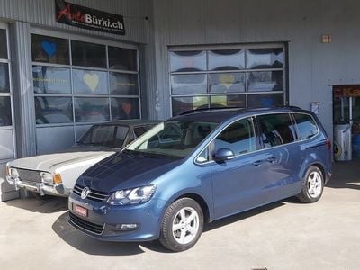 Blau Gebraucht 2016 VW Sharan Comfortline Van / Kleinbus | CHF 14’900