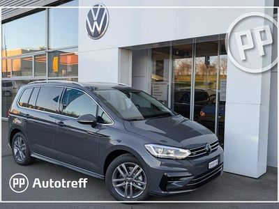 Grau Gebraucht 2025 VW Touran Comfortline Van / Kleinbus | CHF 44’600