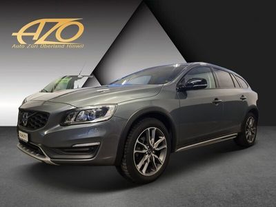 gebraucht Volvo V60 CC D4 Summum Geartronic