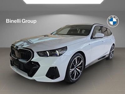 Weiss Neu 2025 BMW 540 M Sport Kombi | CHF 91’900