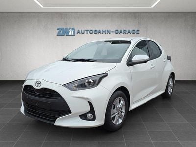 Weiss Neu 2026 Toyota Yaris Hybrid Comfort Limousine | CHF 24’990 (Guter Preis)