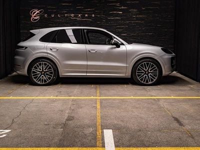 Gebraucht 2024 Porsche Cayenne Turbo E-Hybrid SUV | CHF 169’900