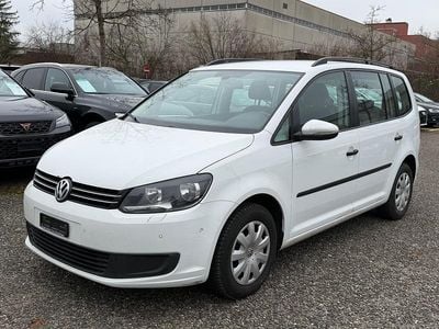 Gebraucht 2015 VW Touran Van / Kleinbus | CHF 3’990 (Fairer Preis)
