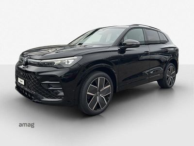Grenadill black metallic Neu 2025 VW Tiguan R-line SUV | CHF 58’890 (Etwas zu teuer)