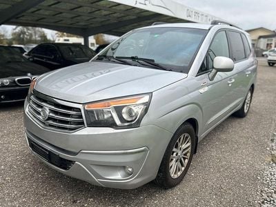 Gebraucht Ssangyong (KGM) Rodius Sapphire 155 PS (114 kW) 2014 Van / Kleinbus