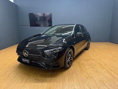 Schwarz Gebraucht 2025 Mercedes A250 Limousine | CHF 49’900