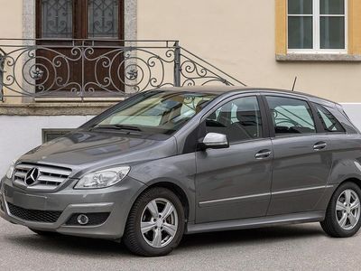 Gebraucht Mercedes B180 109 PS (80 kW) 2009 Van / Kleinbus