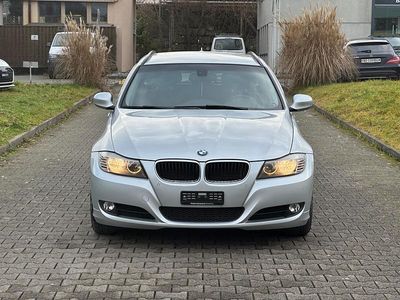 Gebraucht BMW 318 143 PS (105 kW) 2012 Kombi