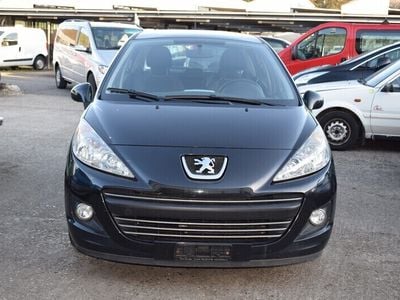 Gebraucht Peugeot 207 Active 95 PS (69 kW) 2011