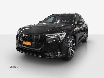 Mythosschwarz metallic Gebraucht 2022 Audi e-tron Black Edition SUV | CHF 39’990 (Fairer Preis)