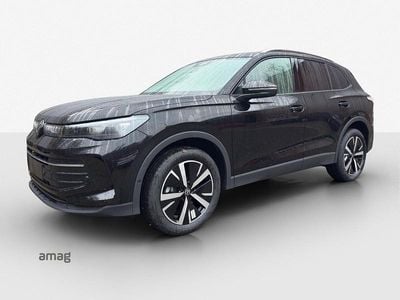 Grenadill black metallic Neu 2025 VW Tiguan Life SUV | CHF 51’990 (Guter Preis)