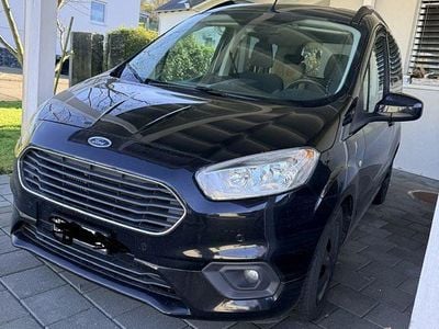 Gebraucht 2019 Ford Tourneo Courier Titanium Van / Kleinbus | CHF 9’200 (Guter Preis)