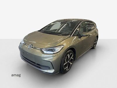 D. olivine green met. schwarz Gebraucht 2024 VW ID.3 Pro Kleinwagen | CHF 33’800 (Etwas zu teuer)