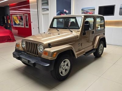 Beige Gebraucht 2000 Jeep Wrangler Sahara SUV | CHF 28’801