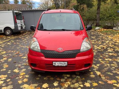 Gebraucht 2001 Toyota Yaris Luna Kombi | CHF 4’700 (Teuer)
