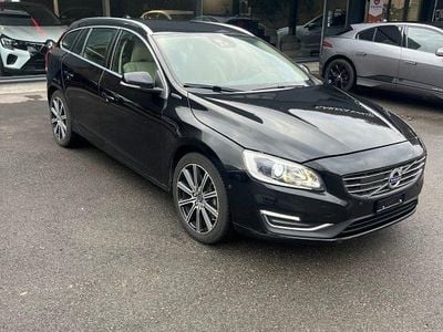 Gebraucht Volvo V60 220 PS (161 kW) 2016 Kombi