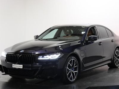 Schwarz Gebraucht 2021 BMW 545e Shadowline Limousine | CHF 54’900