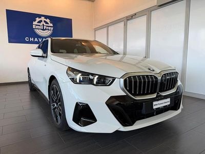 Gebraucht BMW 520 M Sport 208 PS (152 kW) 2025 Weiss Kombi