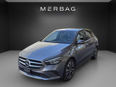 Grau Gebraucht 2021 Mercedes B250e Style Van / Kleinbus | CHF 25’900