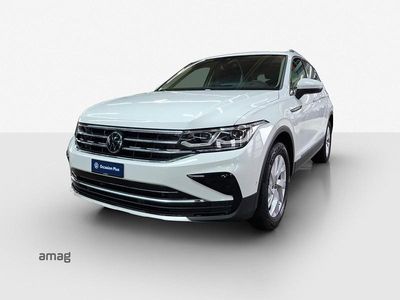 Pure white uni Gebraucht 2023 VW Tiguan Elegance SUV | CHF 34’990 (Fairer Preis)