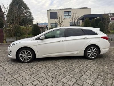 Gebraucht 2013 Hyundai i40 Premium Kombi | CHF 6’450 (Fairer Preis)