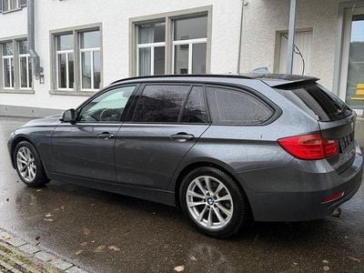 Gebraucht 2012 BMW 320 Luxury Line Kombi | CHF 7’800