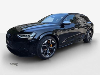 Mythosschwarz metallic Gebraucht 2021 Audi e-tron Premium SUV | CHF 39’960 (Guter Preis)