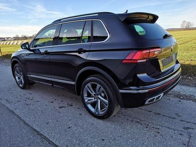 gebraucht VW Tiguan 2.0TDI DSG R-Line AHK Navi Cockpit