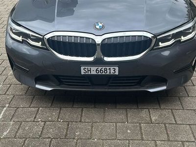 Gebraucht 2021 BMW 320 Kombi | CHF 18’900 (Etwas zu teuer)