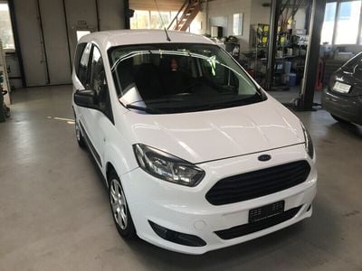 Gebraucht 2017 Ford Tourneo Courier Ambiente Van / Kleinbus | CHF 8’900 (Fairer Preis)