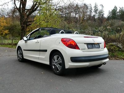 Gebraucht 2008 Peugeot 207 CC Cabrio | CHF 2’900