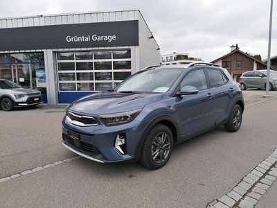 Blau Gebraucht 2024 Kia Stonic SUV | CHF 19’900 (Guter Preis)
