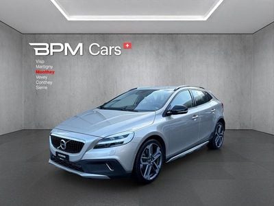 Gebraucht 2017 Volvo V40 CC Summum Kombi | CHF 18’900 (Fairer Preis)