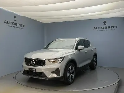 Neu (2026) Volvo XC40 Core 163 PS | Guter Preis