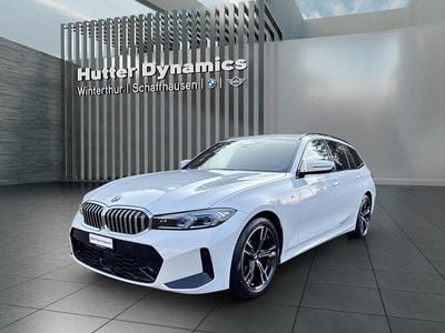 Weiss Gebraucht 2024 BMW 320e M Sport Kombi | CHF 43’900 (Fairer Preis)