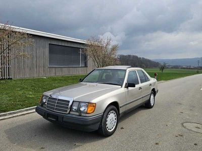 Gebraucht 1988 Mercedes E230 | CHF 4’900