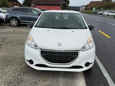Gebraucht Peugeot 208 Access 68 PS (50 kW) 2014 Kleinwagen