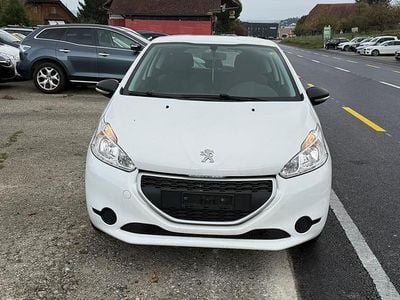 Gebraucht 2014 Peugeot 208 Access Kleinwagen | CHF 1’900 (Superpreis)