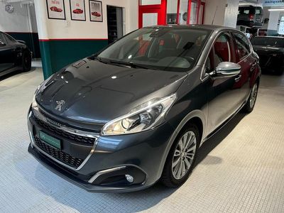Gebraucht 2015 Peugeot 208 Allure Kleinwagen | CHF 11’900 (Teuer)