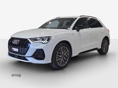 Gletscherweiss metallic Gebraucht 2024 Audi Q3 S-Line SUV | CHF 44’500 (Etwas zu teuer)