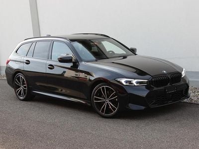 Schwarz Gebraucht 2022 BMW 320e M Sport Kombi | CHF 39’800 (Etwas zu teuer)