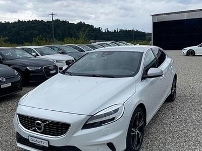 Gebraucht 2017 Volvo V40 R-Design Momentum | CHF 16’900 (Fairer Preis)