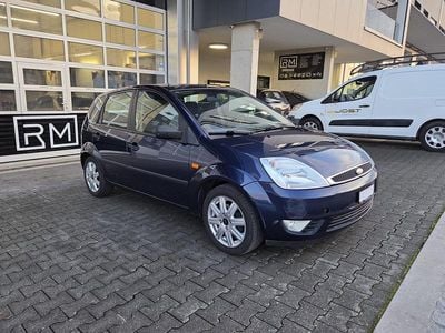 Gebraucht 2004 Ford Fiesta Ghia | CHF 800