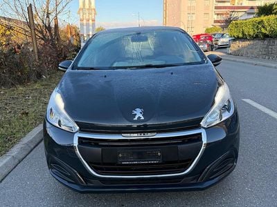 Gebraucht 2017 Peugeot 208 Access Kleinwagen | CHF 9’900 (Etwas zu teuer)